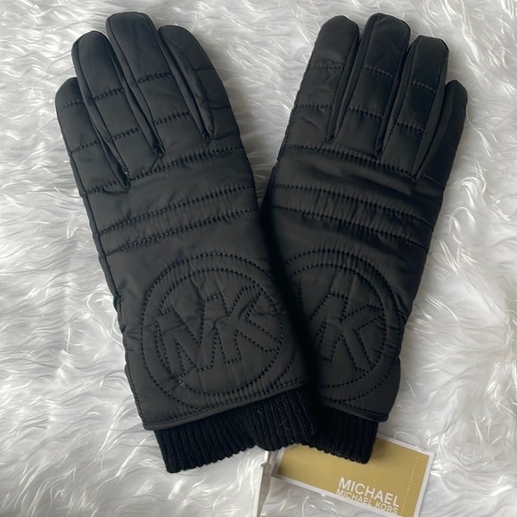 Brand New Michael Kors Black Touchscreen Stitch Logo Detail Gloves - Picture 11 of 11